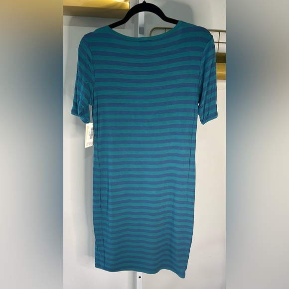 ✨3 for $10✨ NWT LuLaRoe Julia M - Picture 2 of 7